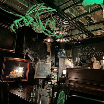 The Blind Rabbit - Bar Decor - Cocktail Bars Near Me - Anaheim, California