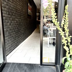 Addeo's of the Bronx - From Outside Seating To Inside
