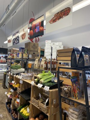 Pine Tree Seafood & Produce Co. by null