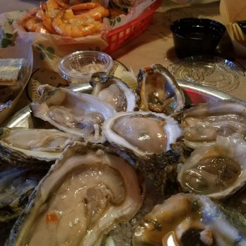 Bubba's Fish Shack - Raw oysters and shrimp - Seafood Near Me - Surfside Beach, South Carolina