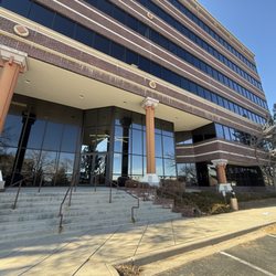 Hanna Warner & Associates, CPAs - Our building's entrance