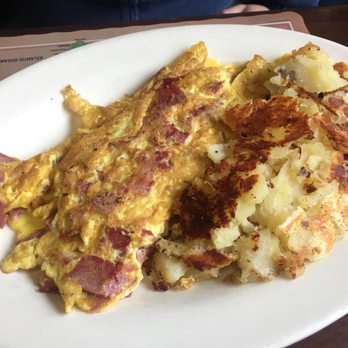 River View Diner - Corned beef omelette - Diners Near Me - North Bergen, New Jersey River View Diner - Corned beef omelette - Diners Near Me - North Bergen, New Jersey