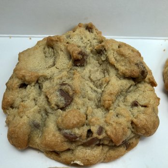 Crumbl - Vienna - Milk Chocolate Chip - Bakeries Near Me - Vienna, Virginia Crumbl - Vienna - Milk Chocolate Chip - Bakeries Near Me - Vienna, Virginia
