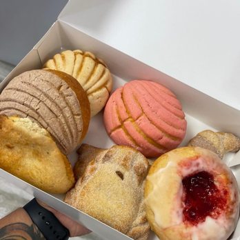 Jimenez y Friends - a box of pastries - Tacos Near Me - Lubbock, Texas