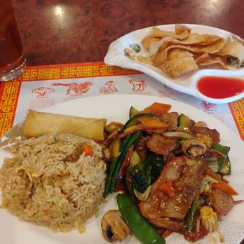 Grand China - BBQ pork with vegetables - Chinese Near Me - Henderson, Nevada Grand China - BBQ pork with vegetables - Chinese Near Me - Henderson, Nevada