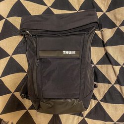 Thule Store - Denver - Thule paramount 24L