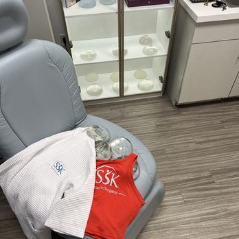 SSK Plastic Surgery - Implant try on process - Cosmetic Surgeons Near Me - Newport Beach, California SSK Plastic Surgery - Implant try on process - Cosmetic Surgeons Near Me - Newport Beach, California