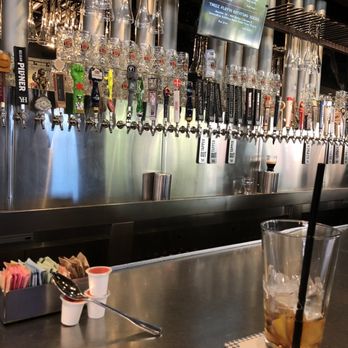 Yard House - Bars Near Me - Glenview, Illinois Yard House - Bars Near Me - Glenview, Illinois