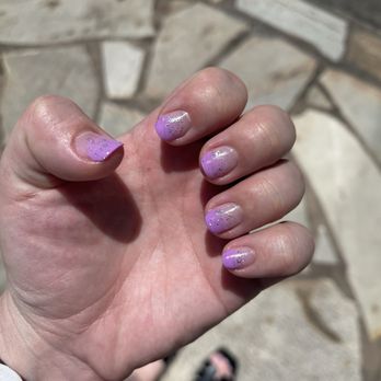 Tami-A Nails Salon - Gel manicure - Nail Salons Near Me - Honolulu, Hawaii