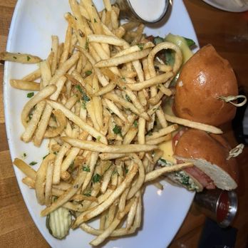 Millburn Standard - Chicken Sandwich with Truffle Fried - Cocktail Bars Near Me - Millburn, New Jersey Millburn Standard - Chicken Sandwich with Truffle Fried - Cocktail Bars Near Me - Millburn, New Jersey