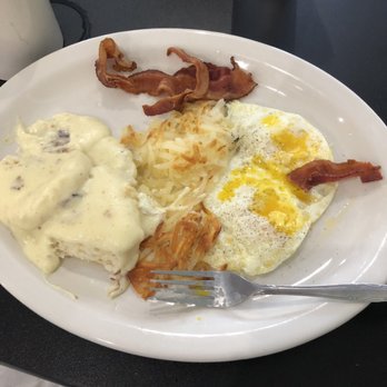 Side Track Restaurant - Eggs, bacon and biscuit with gravy. Great way to start a day of mountain biking! - American Near Me - Caliente, Nevada Side Track Restaurant - Eggs, bacon and biscuit with gravy. Great way to start a day of mountain biking! - American Near Me - Caliente, Nevada