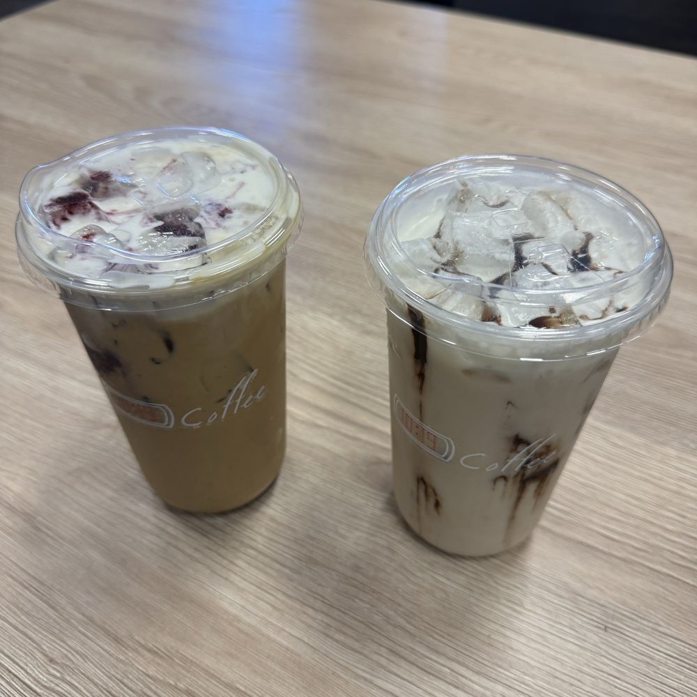 Blueberry cloud and Espresso split (chai) Blueberry cloud and Espresso split (chai)