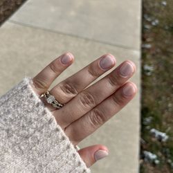 Huega - CND Shellac Manicure "Keep an Opal Mind"