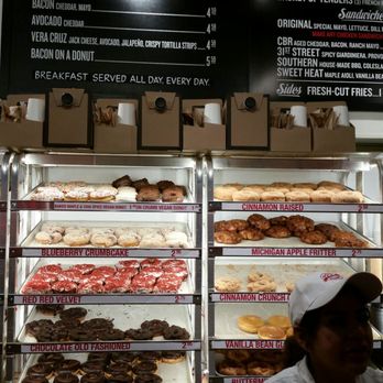 Do-Rite Donuts & Chicken - Donuts Near Me - Chicago, Illinois