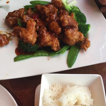 Ponzu - Sushi Bars Near Me - Waltham, Massachusetts