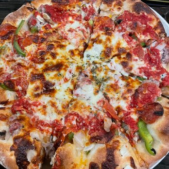 Santarpio's Pizza - Pizza Near Me - Boston, Massachusetts Santarpio's Pizza - Pizza Near Me - Boston, Massachusetts