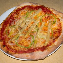 Pizzeria San Marco - #11 Pizza Campagniola (Zwiebel, Paprika, Spargel, Knoblauch, Oregano, Tomatensauce, Käse) 11,20€