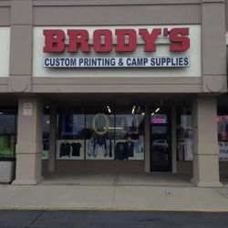 Brody's - Brody's, 6702 Orchard Lake Road, West Bloomfield, MI 48322