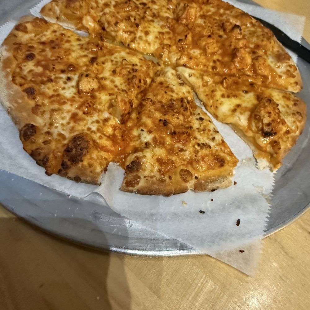 Buffalo chicken pizza