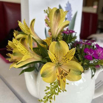 Cambridge Tea House - Breakfast & Brunch Near Me - Marble Cliff, Ohio