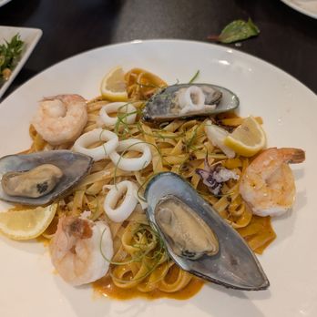 SAMK - Creamy mala seafood fettuccine - Asian Fusion Near Me - Rowland Heights, California