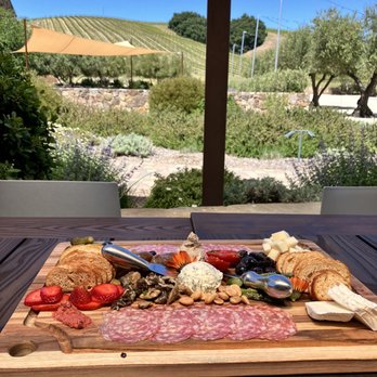 Niner Wine Estates - Wine Tasting Room Near Me - Paso Robles, California Niner Wine Estates - Wine Tasting Room Near Me - Paso Robles, California