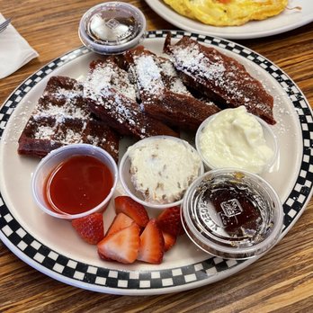 Lulu's - Red Velvet Waffle - New American Near Me - Richmond, Virginia