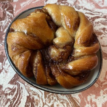 NOWHERE - Coffee & Community - Cinnamon bun - Breakfast & Brunch Near Me - Milan, Michigan NOWHERE - Coffee & Community - Cinnamon bun - Breakfast & Brunch Near Me - Milan, Michigan