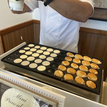 Delicious Mini Pancakes Catering - Mini pancakes - Desserts Near Me