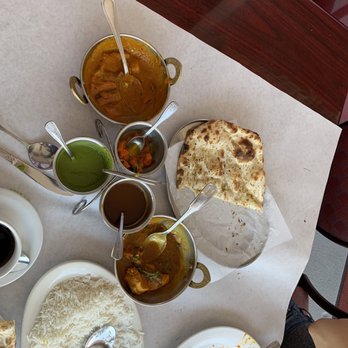 Anarbagh - Veggie Tikka Masala, saffron rice, Chicken Curry Lunch - Indian Near Me - Encino, California