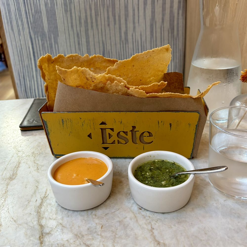 Este - Chips and Salsa - Seafood Near Me - Austin, Texas Este - Chips and Salsa - Seafood Near Me - Austin, Texas