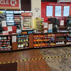 Circle K - Clerk hid because she refused to Wear a mask. Fake doc note probably because she has same breathing problem as me and I wear.