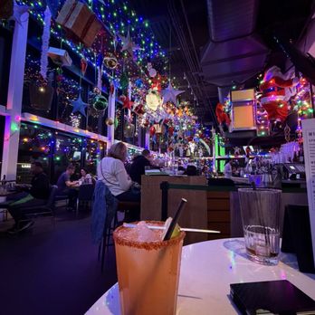 360 Rooftop Bar - Cocktails with decor - Lounges Near Me - St. Louis, Missouri