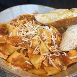 Elk bolognese