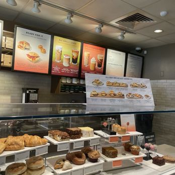 Starbucks - Coffee & Tea Near Me - Buttonwillow, California