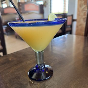 El Mezon - Frozen peach Margarita - Mexican Near Me - St Peters, Missouri