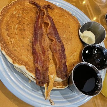 Sunrise Memphis - Buttermilk Pancake - Breakfast & Brunch Near Me - Memphis, Tennessee