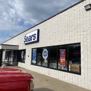 Sears Hometown Store - Store front/front entrance - Appliances Near Me - Fenton, Michigan Sears Hometown Store - Store front/front entrance - Appliances Near Me - Fenton, Michigan
