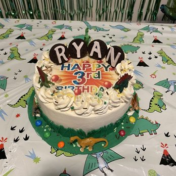 Film Cakez - 10 inches round cake - Custom Cakes Near Me Film Cakez - 10 inches round cake - Custom Cakes Near Me