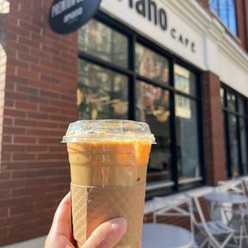 Amano Café - Iced French vanilla latte - Cafes Near Me - New York, New York