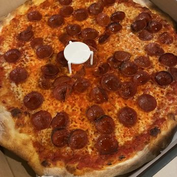Ozzy's Apizza - Pepperoni - Pizza Near Me - San Fernando Valley, California Ozzy's Apizza - Pepperoni - Pizza Near Me - San Fernando Valley, California