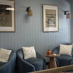 Cove Cafe - Seating