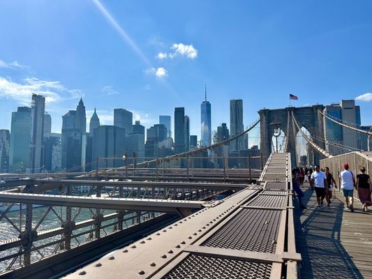 Brooklyn Bridge by null