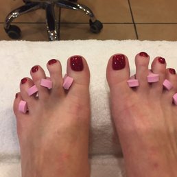 Sparkly red Christmas toes! Sparkly red Christmas toes!