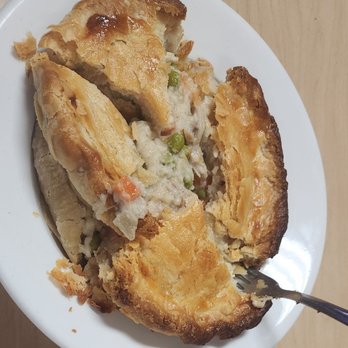 Kelcy's Restaurant - Chicken pot pie - American Near Me - Tehachapi, California