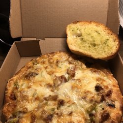 Ricardo's Pizza - Ricardo House Pizza and Garlic Bread