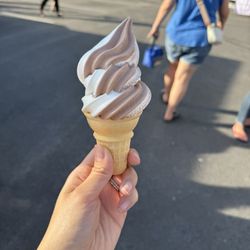 Jimmy's Soft Serve - I actually like the chocolate flavor better than the vanilla here! Usually I prefer the vanilla side elsewhere