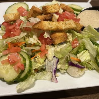 Alton's - Side Salad - Diners Near Me - Buffalo, New York