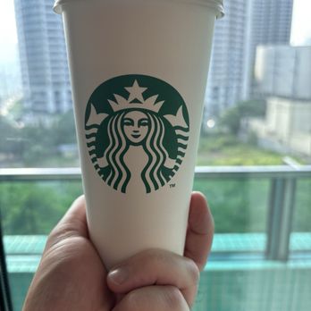 Starbucks - Venti coffee - single origin - Desserts Near Me - Makati, NCR