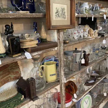 Vintage Roost - Antiques Near Me - Tampa, Florida Vintage Roost - Antiques Near Me - Tampa, Florida